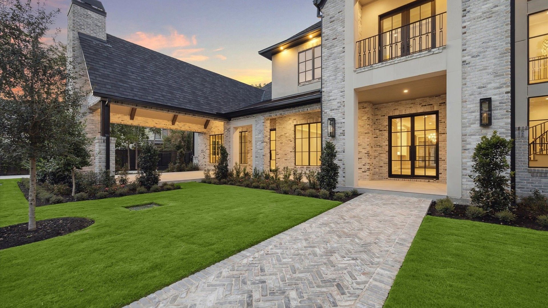 Metropolitan Custom Homes