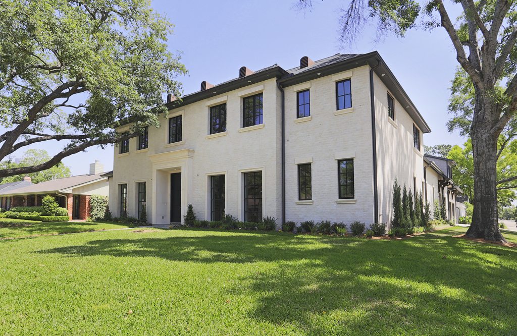 Longmont Residence